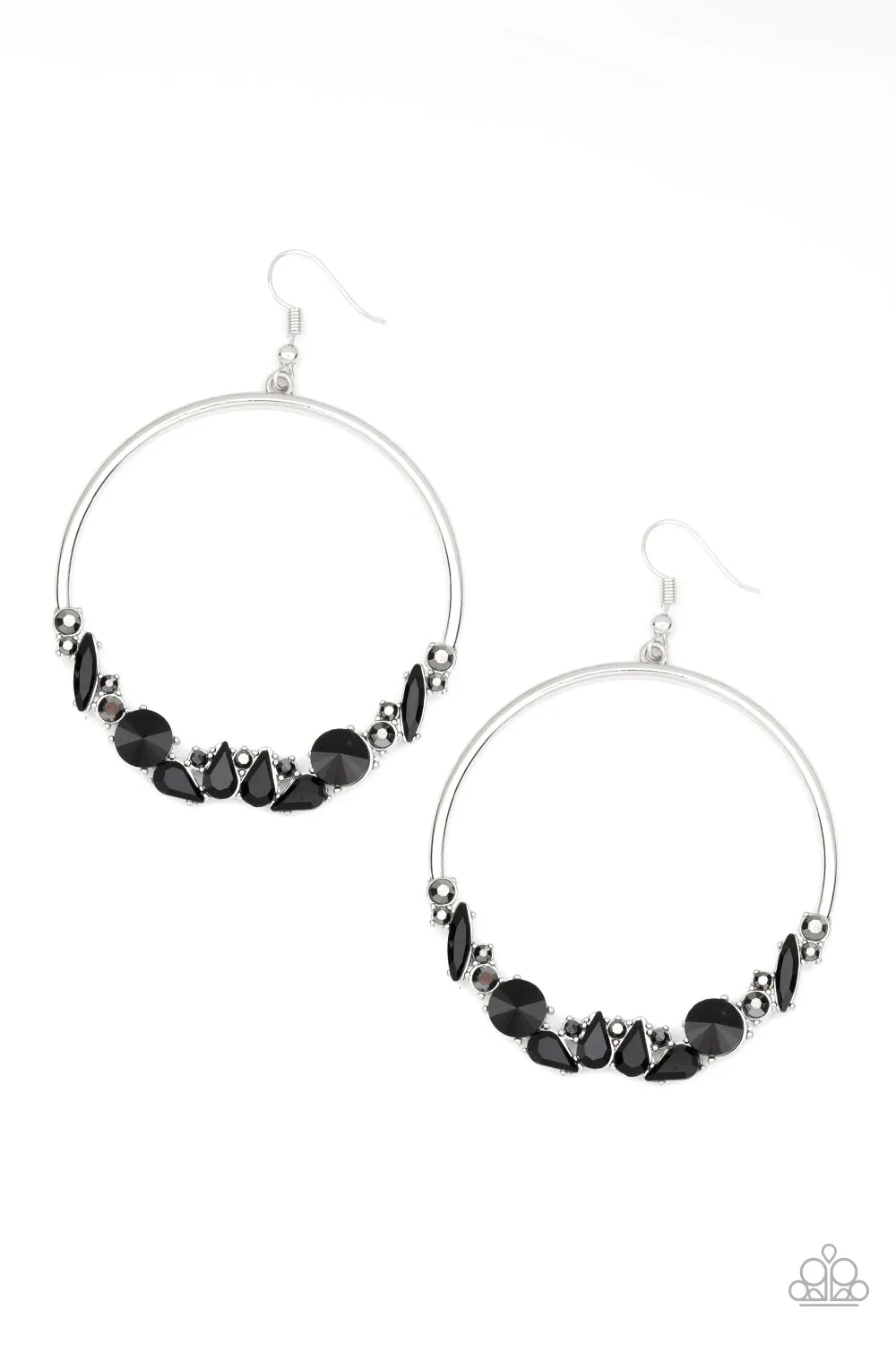 Paparazzi Accessories - Business Casual #E94 Peg - Black Earrings